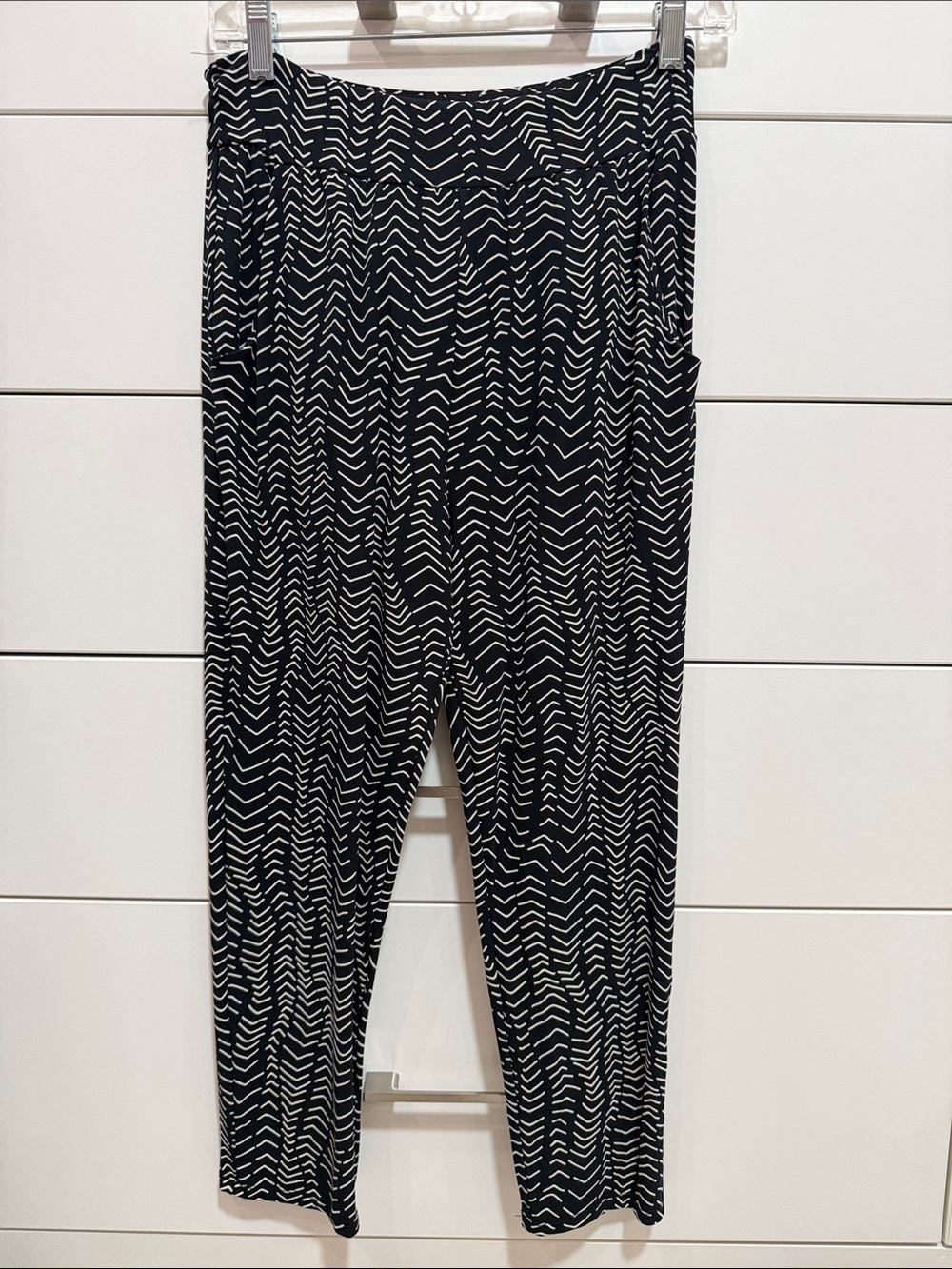 Fighting eel, pant Leon, black herringbone, size XS, jersey